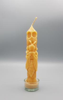 Show details for Tischkerze mit Bienenmotiv aus Bienenwachs 141g Picture of Tischkerze mit Bienenmotiv aus Bienenwachs 141g
