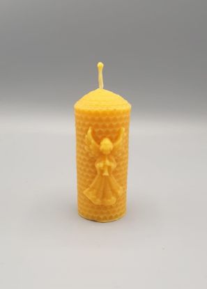 Zeige Details für Kerze mit Engelsmotiv aus Bienenwachs 137g Bild von Kerze mit Engelsmotiv aus Bienenwachs 137g