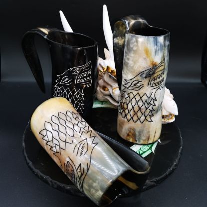 Zeige Details für Trinkbecher aus Horn mit Gravur Bild von Trinkbecher aus Horn mit Gravur