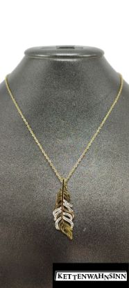 Show details for Edelstahlkette in Gold mit Blatt Picture of Edelstahlkette in Gold mit Blatt