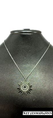 Zeige Details für Edelstahlkette in Silber mit Sonne Bild von Edelstahlkette in Silber mit Sonne