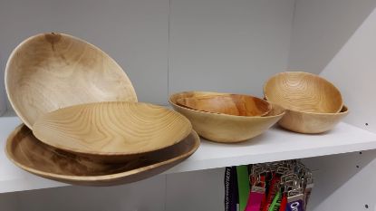 Zeige Details für Verschiedene Holzschalen gedrechselt Bild von Verschiedene Holzschalen gedrechselt