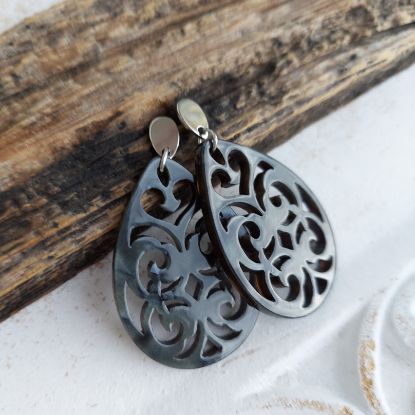 Zeige Details für Ornament-Ohrstecker - Tropfenform aus Resin - black Bild von Ornament-Ohrstecker - Tropfenform aus Resin - black