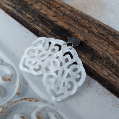 Zeige Details für Ornament-Ohrstecker - Rhombusform aus Resin - bright white Bild von Ornament-Ohrstecker - Rhombusform aus Resin - bright white
