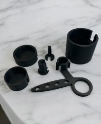 Bild von Mundstückhalter für 4 Mundstücke, 1 Schalldämpfer und Getränkehalter