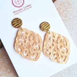 Picture of Ornament-Ohrringe aus Resin - light semolina beige - Stecker rund goldfarbig