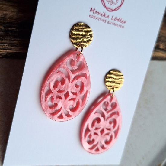 Bild von Ornament-Ohrstecker - Tropfenform - fruit dove pink - Stecker rund goldfarbig